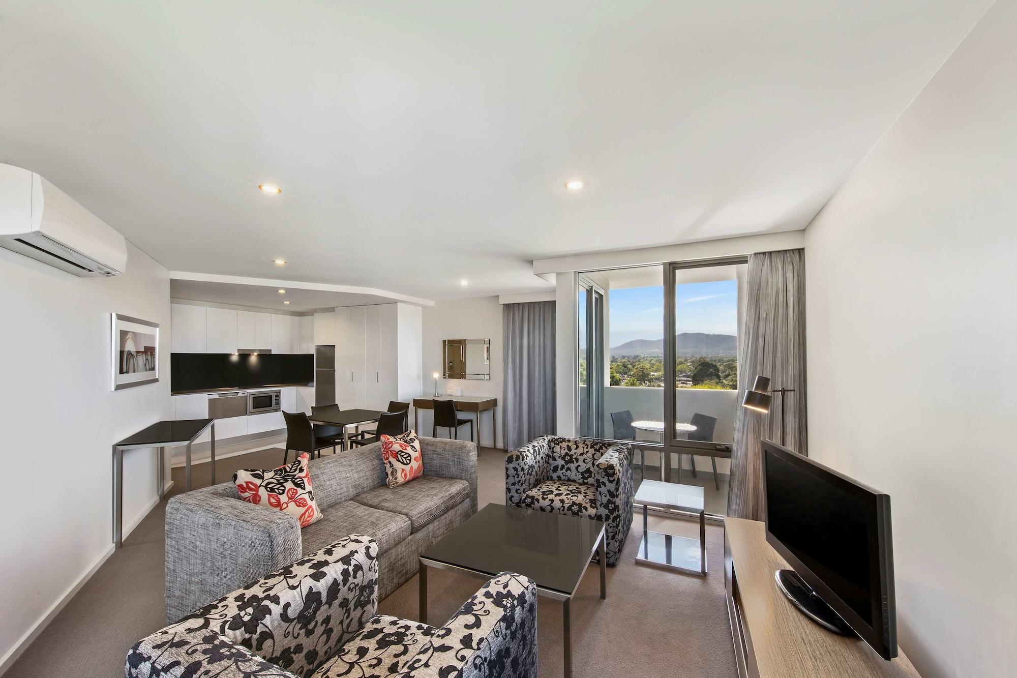 Adina Serviced Apartments Canberra Dickson Bagian luar foto