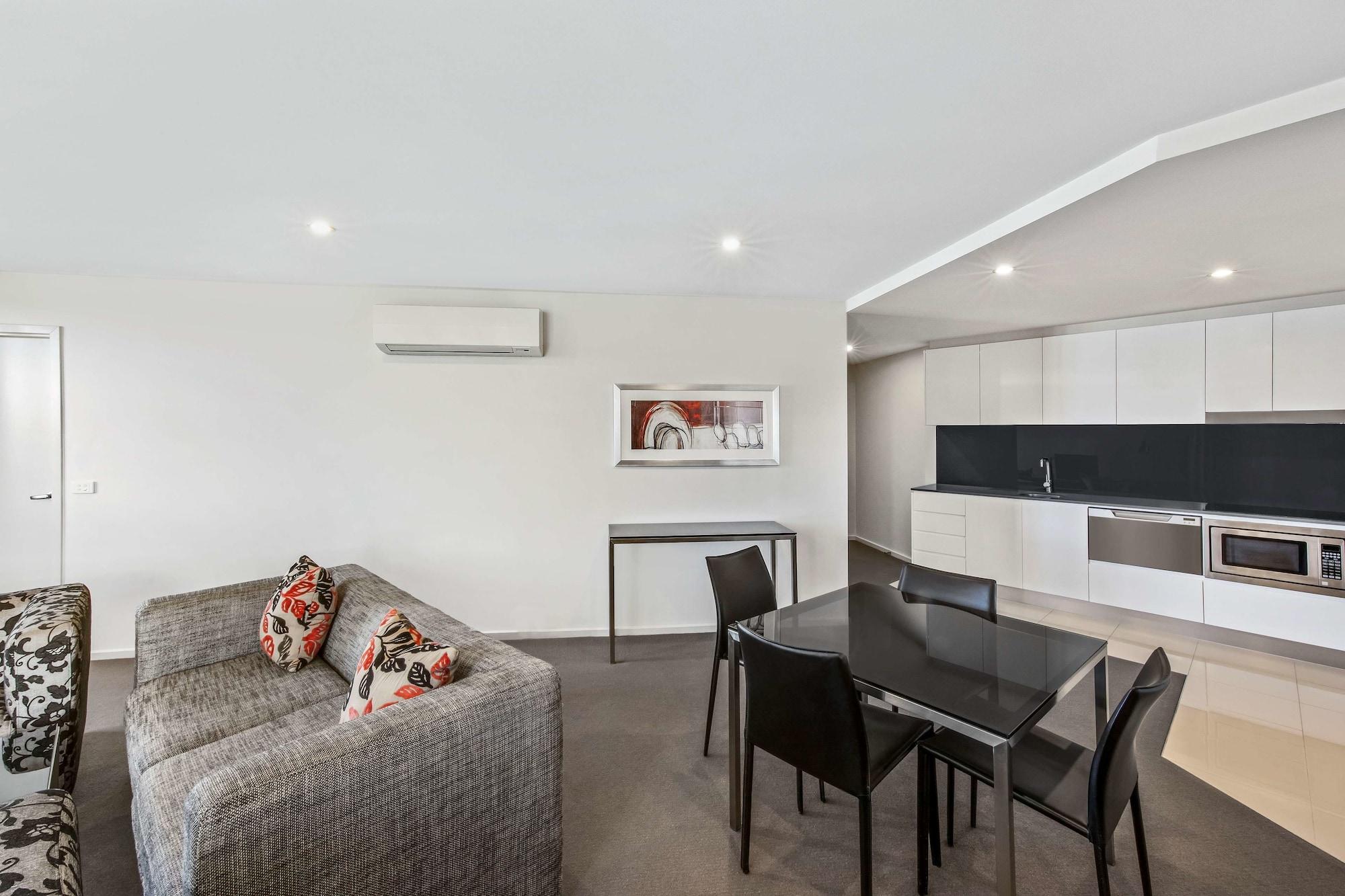 Adina Serviced Apartments Canberra Dickson Bagian luar foto